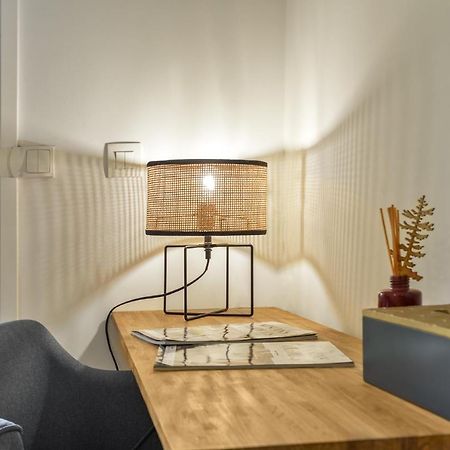 Le Saint-Gilles - Studio A St-Gilles-Les-Bains - Situe Dans Residence Privee Avec Piscine Esterno foto